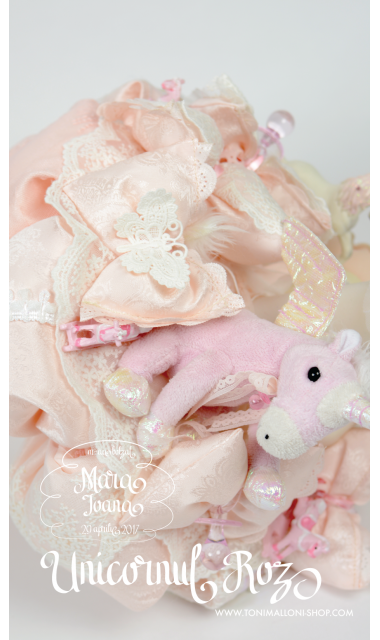 Lumanare de botez pentru fete cu unicorni si printese, 65x4 cm, Unicornul fermecat  1